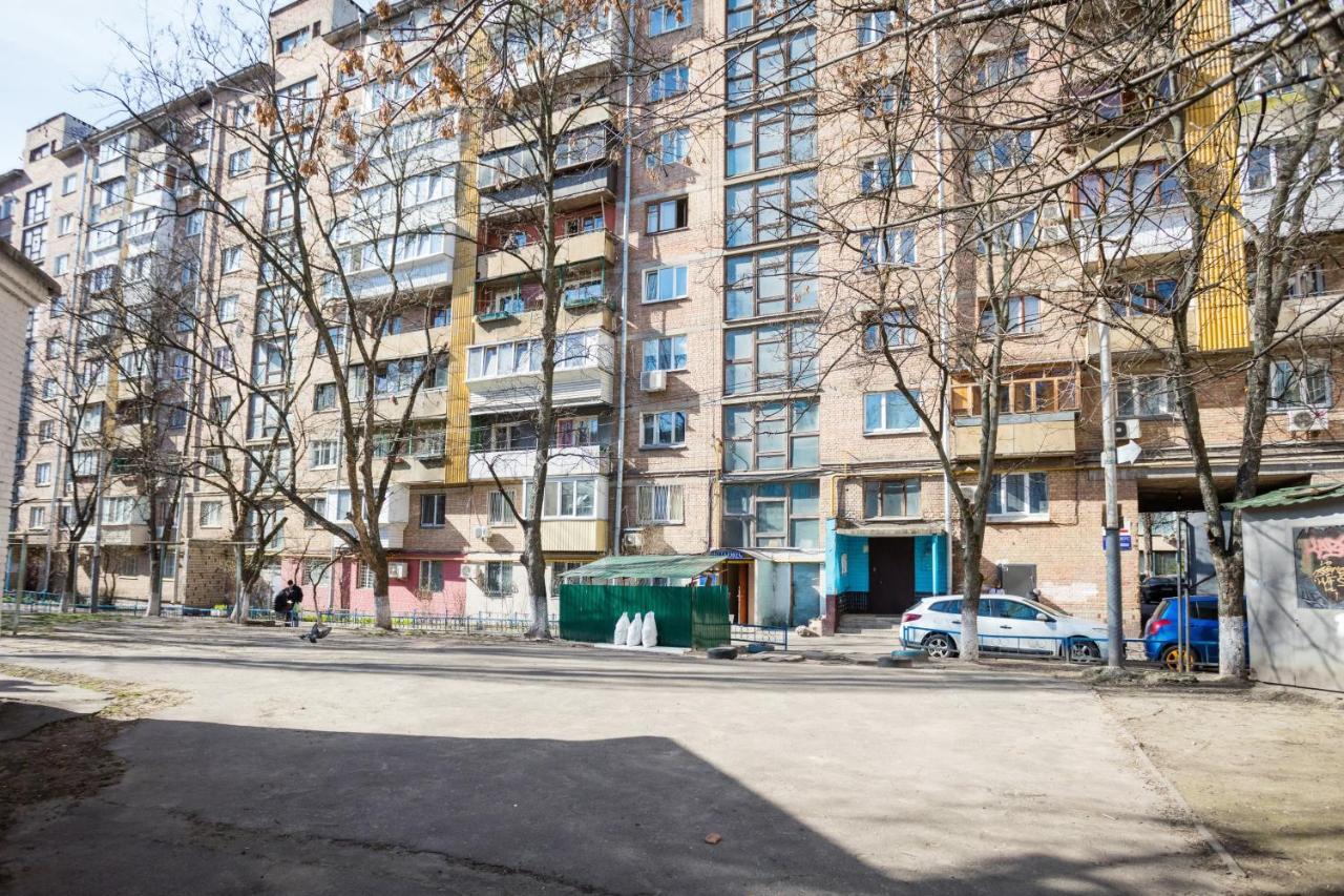 Apartment Near Metro Pecherskaya Kiev Buitenkant foto